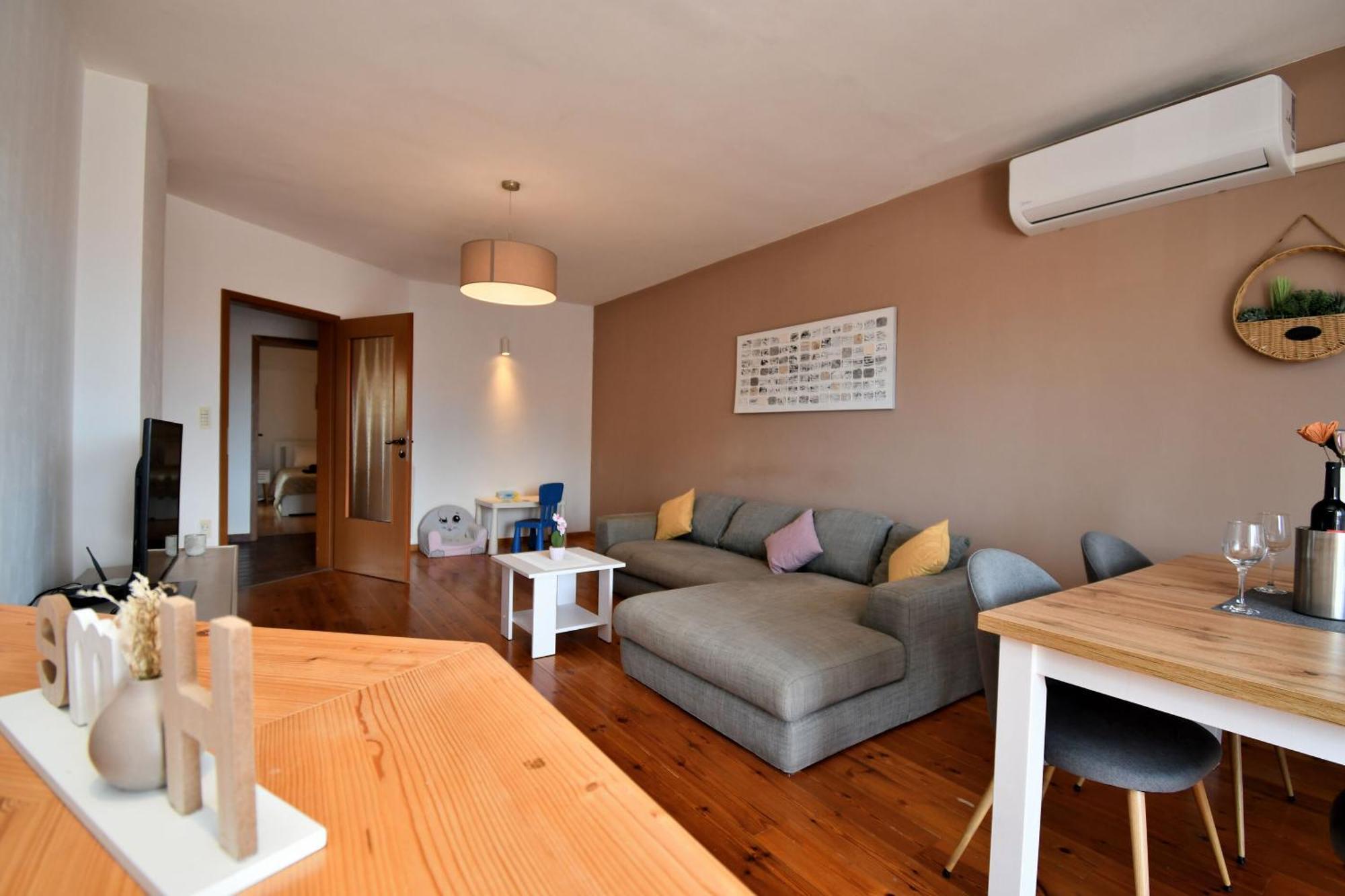 Honey Bee Apartman
